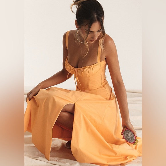 House of CB Carmen dress in tangerine size S - Picture 2 of 8